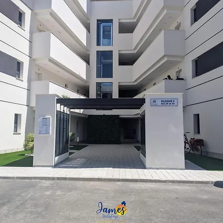 Apartment Contemporary Ph With Com Pool Vm78